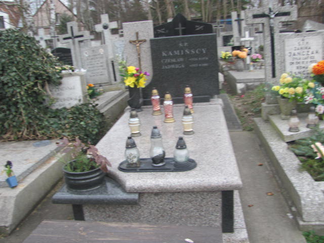 Grób Andrzej Kamiński