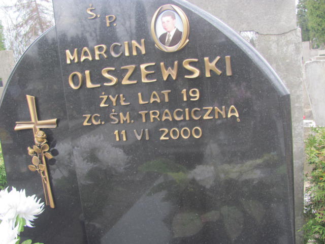Renata Olszewska 1958 Pruszków - Grobonet - Wyszukiwarka osób pochowanych