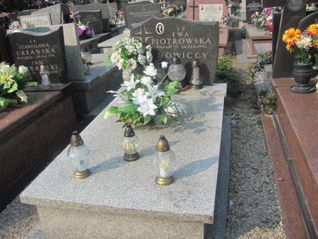 Grób Ewa Piotrowska