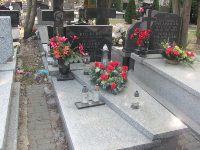 Grób Regina Bielecka
